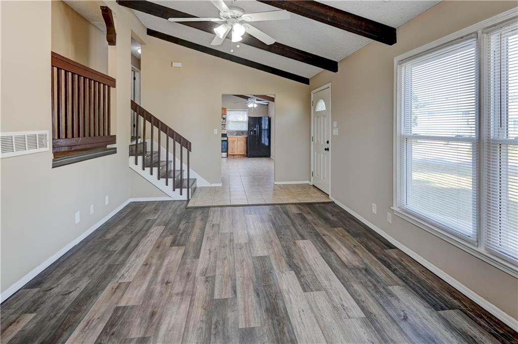 Lee's Summit, Missouri 64081, United States, 4 Bedrooms Bedrooms, ,3 BathroomsBathrooms,Residential,Pending,209951