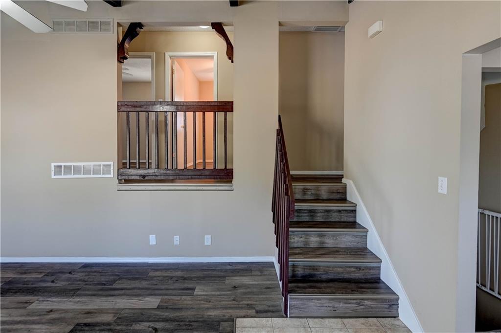 Lee's Summit, Missouri 64081, United States, 4 Bedrooms Bedrooms, ,3 BathroomsBathrooms,Residential,Pending,209951