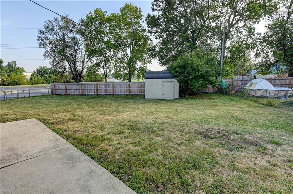 Lee's Summit, Missouri 64081, United States, 4 Bedrooms Bedrooms, ,3 BathroomsBathrooms,Residential,Pending,209951