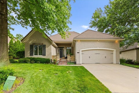 Photo of 11345 Granada Court, Leawood, KS 66211 (MLS # 2625819)