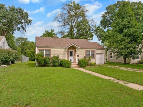 329 E 12th Street, Ottawa, KS 66067 - MLS#: 2637139