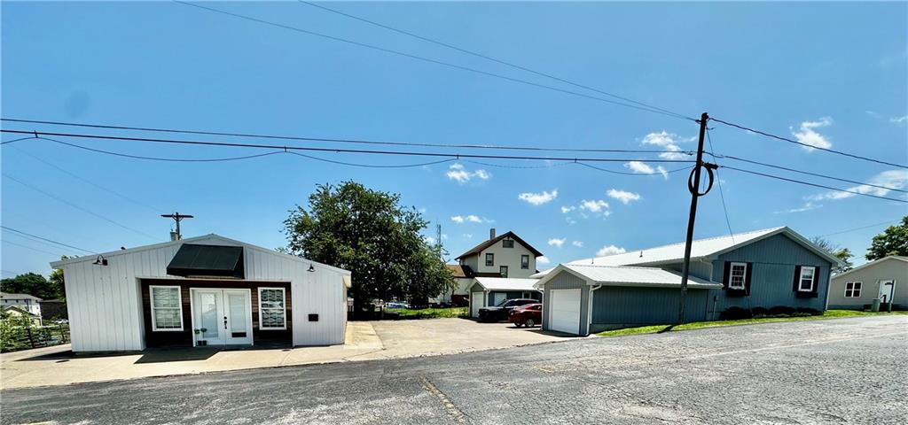 Photo 1 of 48 — 213 E 1st Street, Maryville, MO 64468