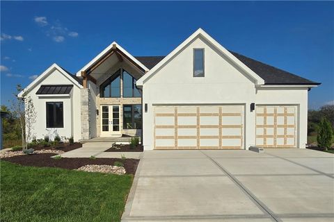2821 SW Heartland Road Lee's Summit MO 64082