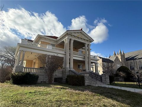 215 S 5th Street Independence KS 67301