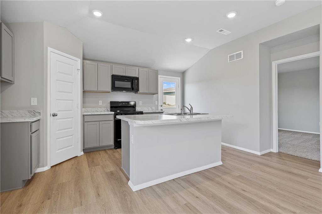 37754 W 208th Terrace