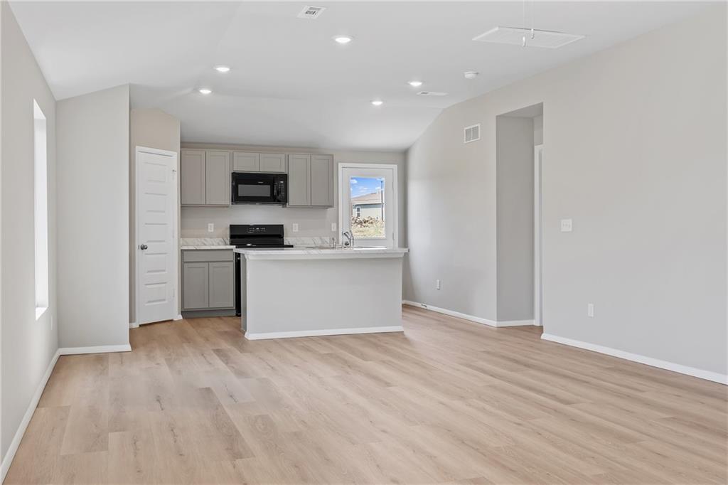 37754 W 208th Terrace