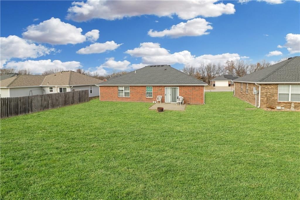 Photo of 1722 Sunset Drive, Warrensburg, MO 64093 (MLS # 2599110)