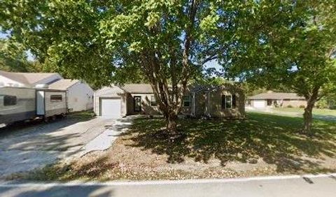 210 NE Maple Street Lee's Summit MO 64063