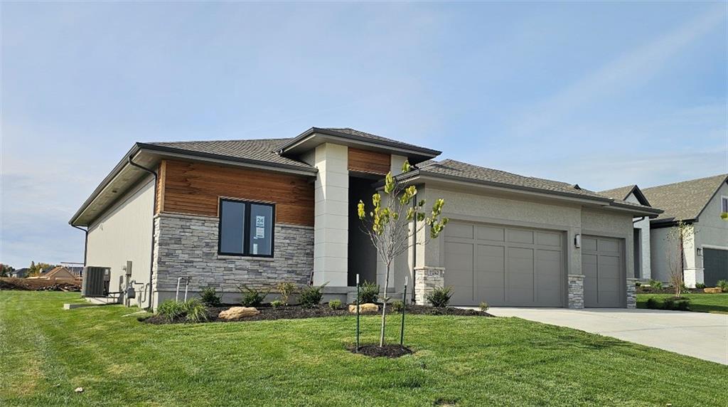 11242 S Sunray Drive