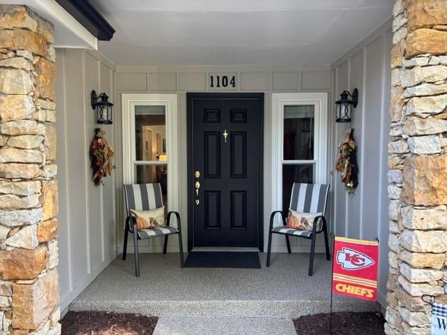 1104 NE Oak Tree Drive