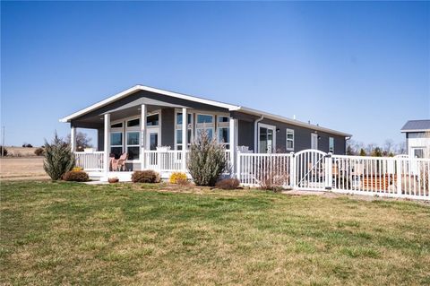 1558 N 450th Road Baldwin City KS 66006