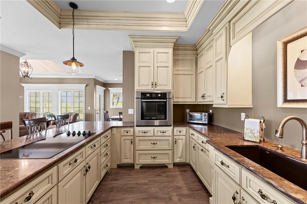 24496 Pleasant Valley Road