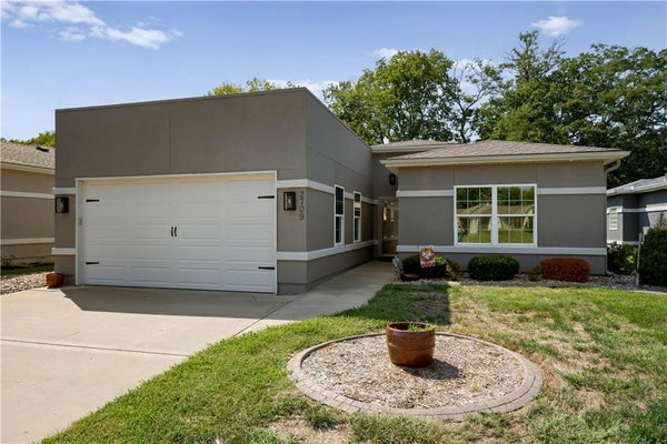 2709 NE SONORA VALLEY DR, BLUE SPRINGS, MO 64014 - Image 9ee34ea69dbb4b2ad5ff2eb0d549ef5c/240739173