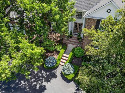 6625 Wenonga Road Mission Hills KS 66208