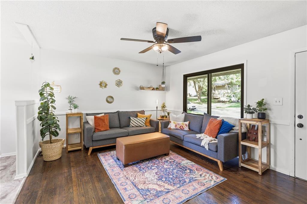 809 N POWAHATAN Drive