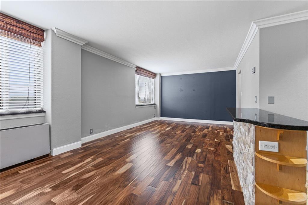 700 E 8th St Street 4E