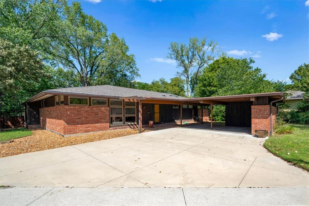 2404 Orchard Lane