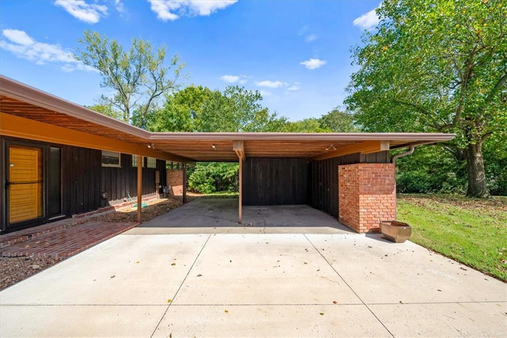 2404 Orchard Lane