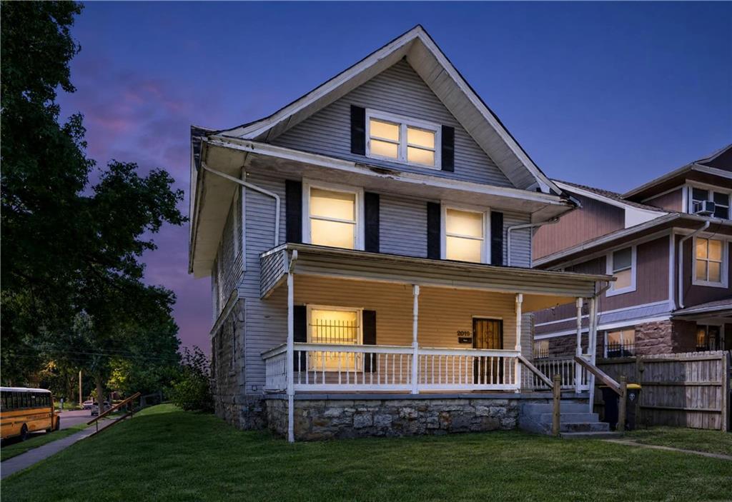 2019 E 35th Street