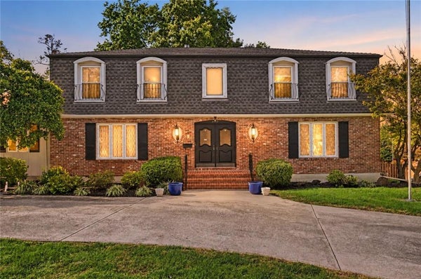 4950 PARISH DR, ROELAND PARK, KS 66205 - Image 9f7d6476dfb7b5ee8c1c2ba79e7859dc/3910002758
