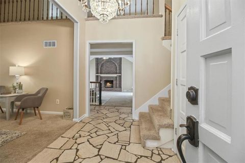 Photo of 1200 NE Crestview Drive, Blue Springs, MO 64014 (MLS # 2584643)