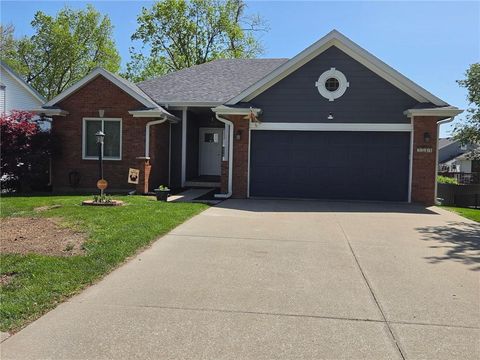 Photo of 2814 Quail Drive, St Joseph, MO 64506 (MLS # 2616104)