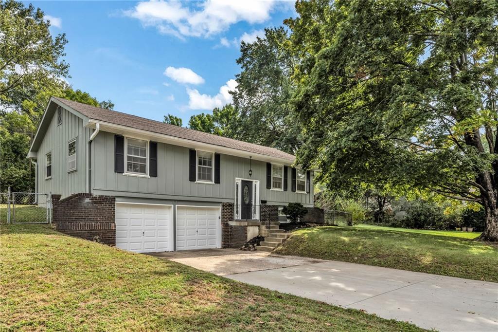 109 SW PINNELL Drive