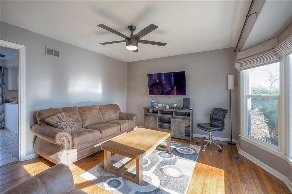 Photo of 6104 E 136th Street, Grandview, MO 64030 (MLS # 2591708)