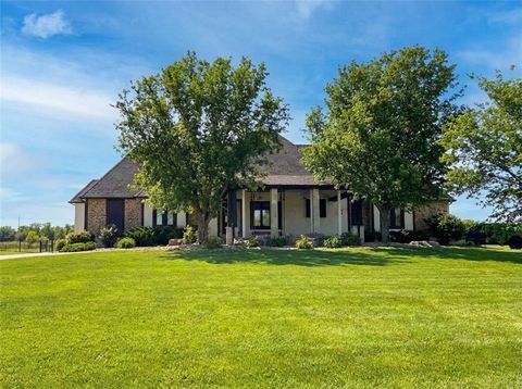 4210 NW Lake Drive Lee's Summit MO 64064