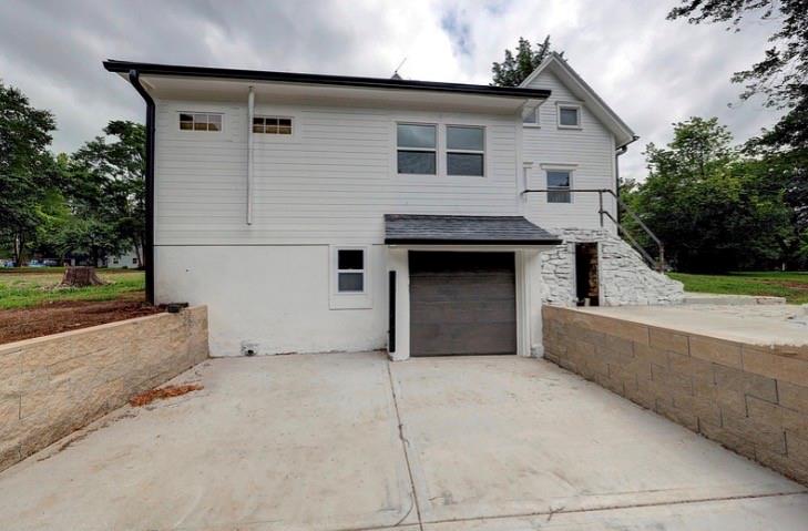 10015 Johnson Drive