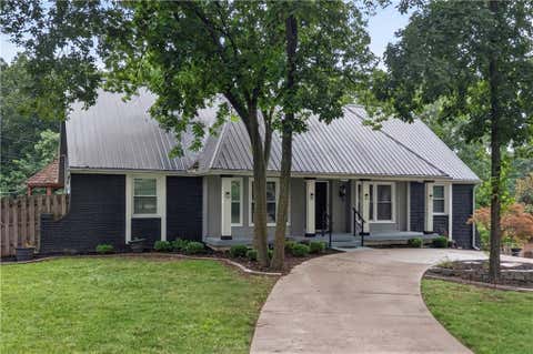 Photo of 4735 Summit Court, Shawnee, KS 66216 (MLS # 2637829)