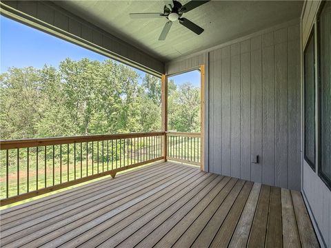 Photo of 2452 W 179th Street, Overland Park, KS 66085 (MLS # 2579861)