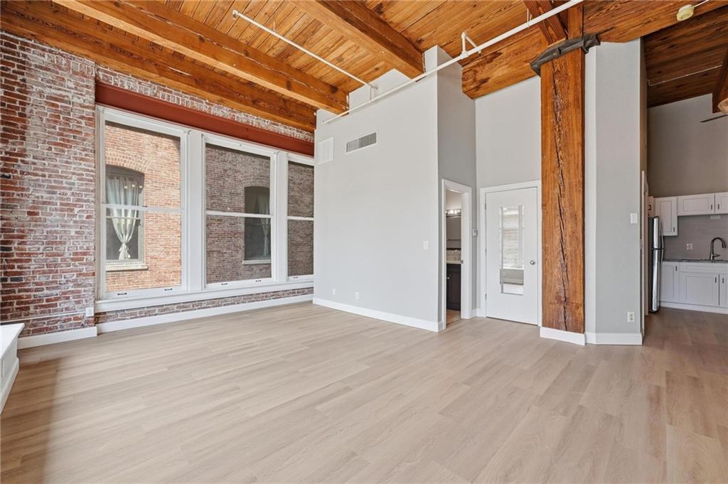 308 W 8th Street 204