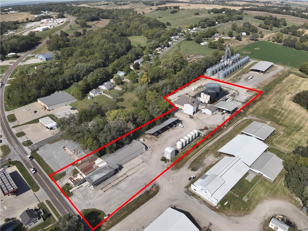 105 E US Highway 136 Highway