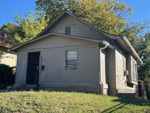 2551 Chelsea Avenue Kansas City MO 64127