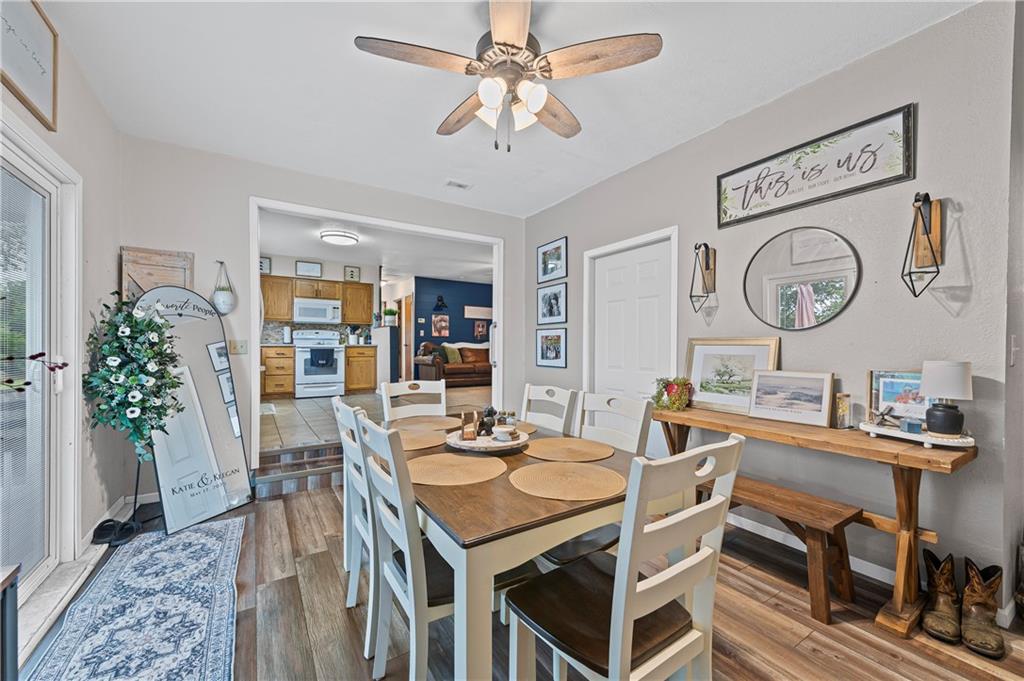 Maysville, Missouri 64469, United States, 2 Bedrooms Bedrooms, ,1 BathroomBathrooms,Residential,Active,173849