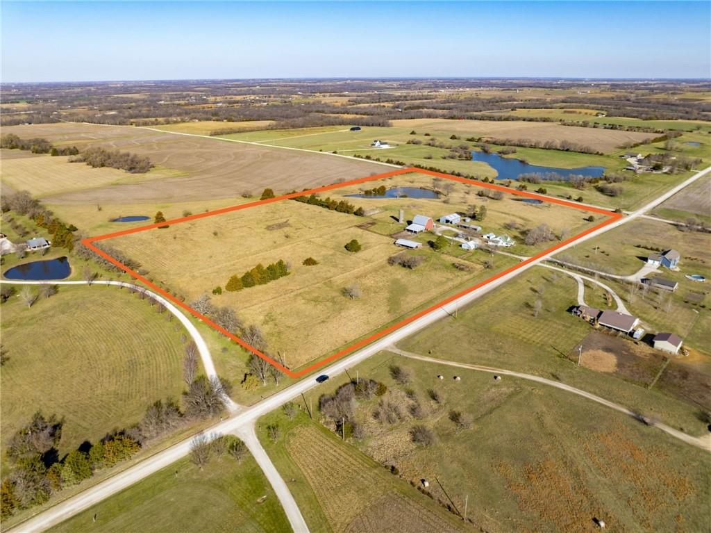 137 E 1400th Road