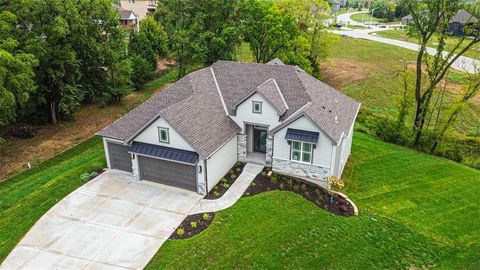 7007 N Kirkwood Avenue, Kansas City, MO 64151 - #: 2525532