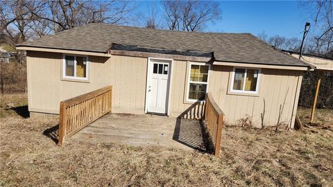 3933 N Lister Avenue, Kansas City, MO 64117 - MLS#: 2550615