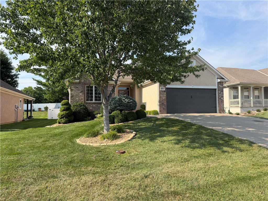 804 NW Cedar Lane