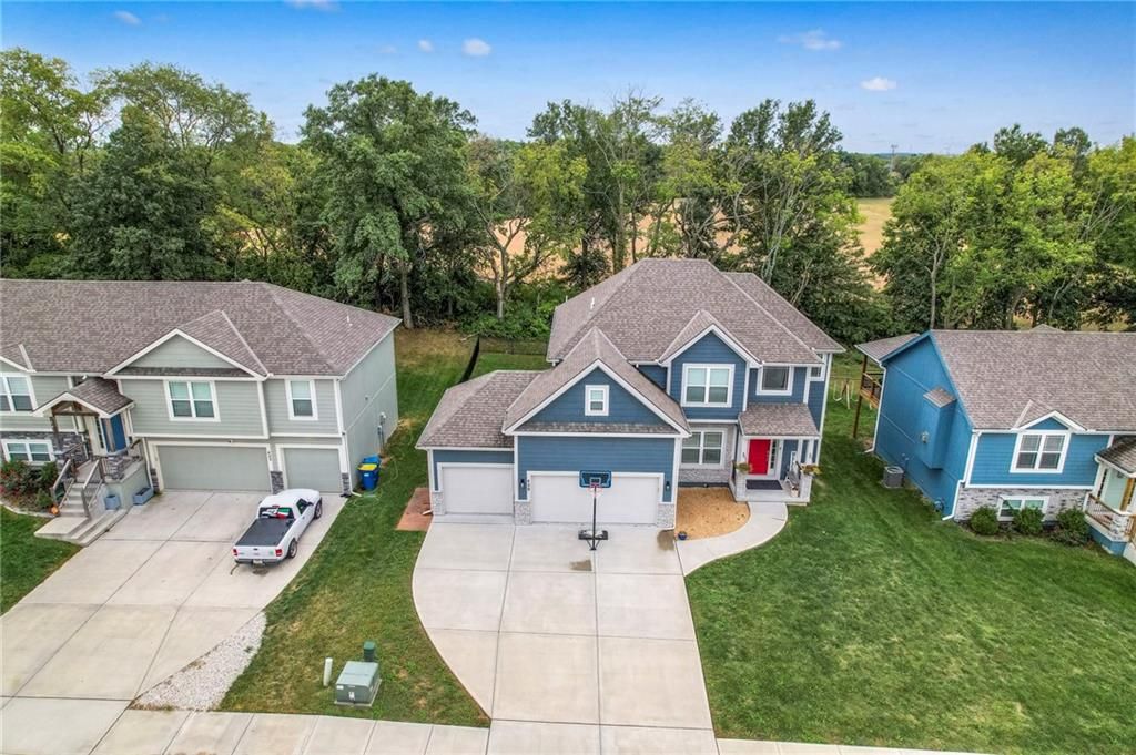 Photo of 429 Lilly Lane, Liberty, MO 64068 (MLS # 2579974)