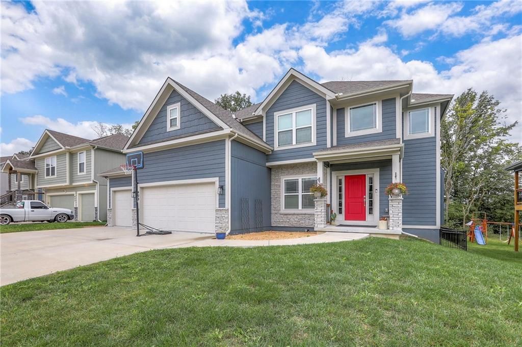 Photo of 429 Lilly Lane, Liberty, MO 64068 (MLS # 2579974)