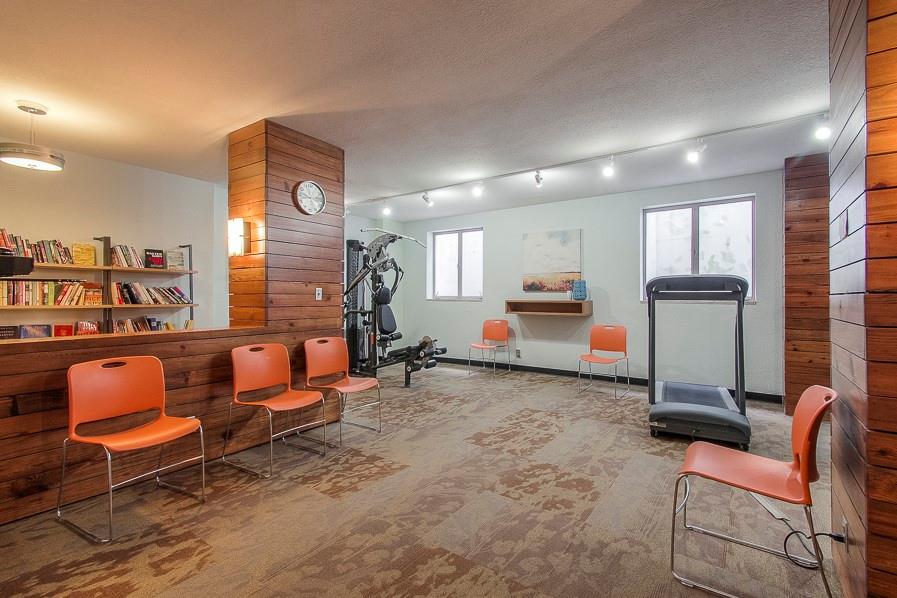 333 W Meyer Boulevard 208