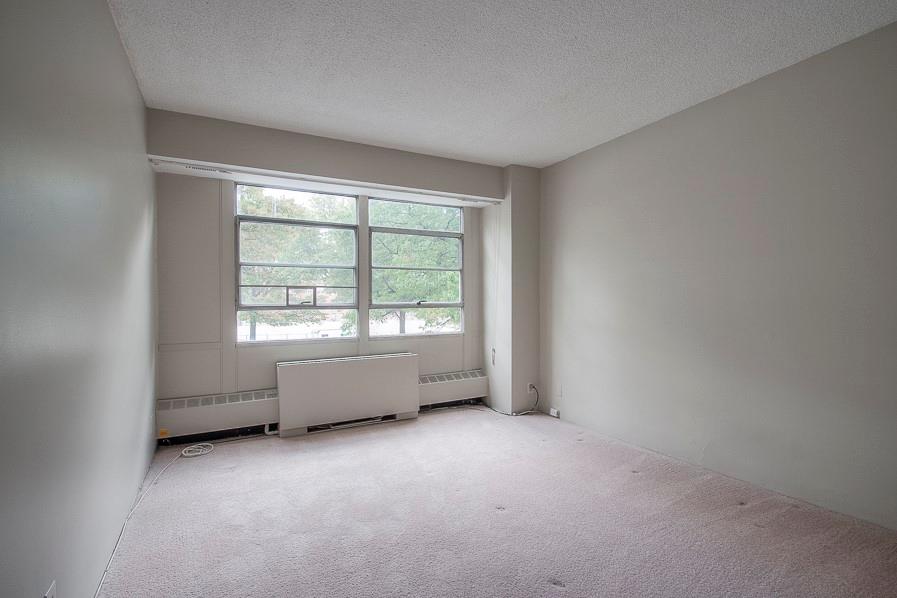 333 W Meyer Boulevard 208