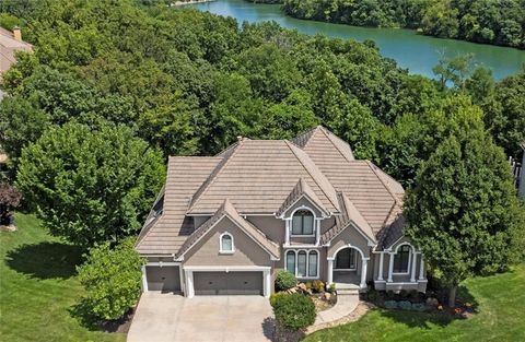 8190 Shoreline Drive, Parkville, MO 64152 - MLS#: 2563064