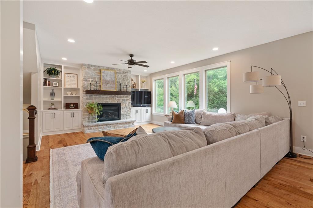 304 Shoreline Drive