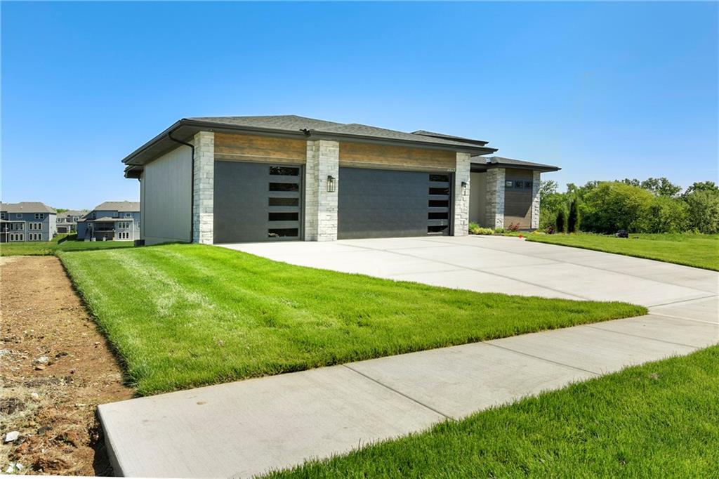 3929 SW Flintrock Drive