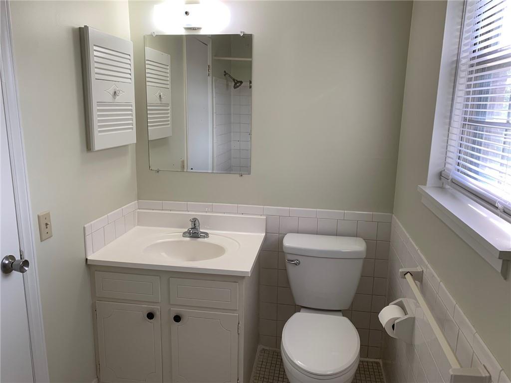 8604 Countryshire Lane