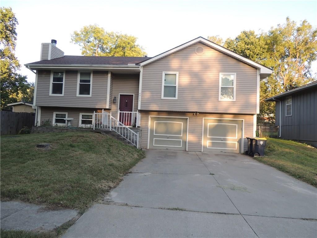 Photo of 6911 N Liberty Street, Liberty, MO 64118 (MLS # 2645934)