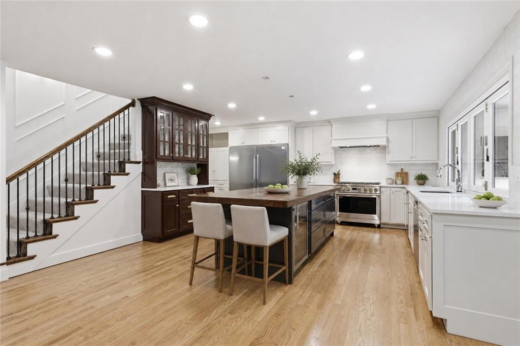 2832 W 91st Street